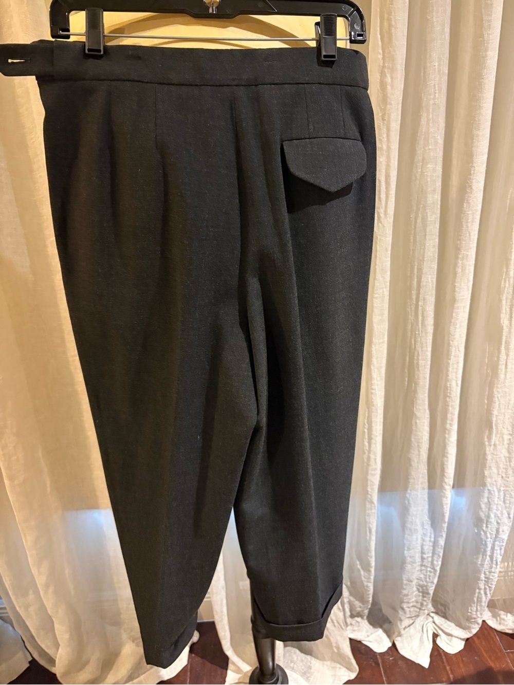 Robert Rodriguez Charcoal Pleated Dress Capri Pants - Picture 2 of 5